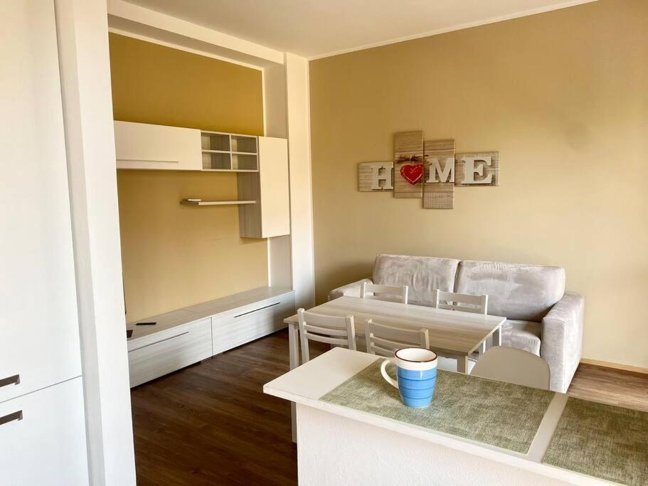 Apartmán Casa Eugenia Varese Exteriér fotografie